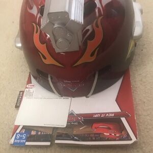 Disney Pixar Cars “Rev it up” lighting McQueen Multisport Helmet, 5-8